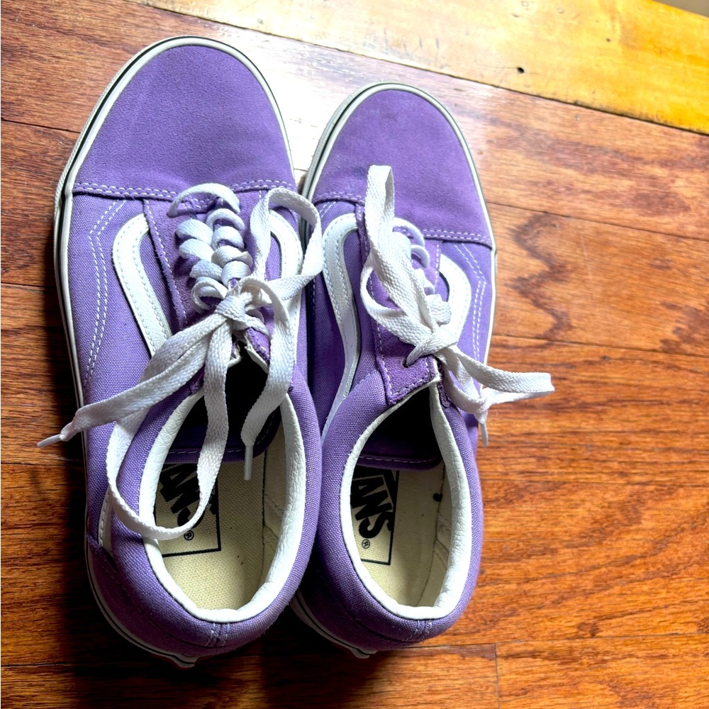 Vans old skool purple, size 8.5 W. Worn only once.